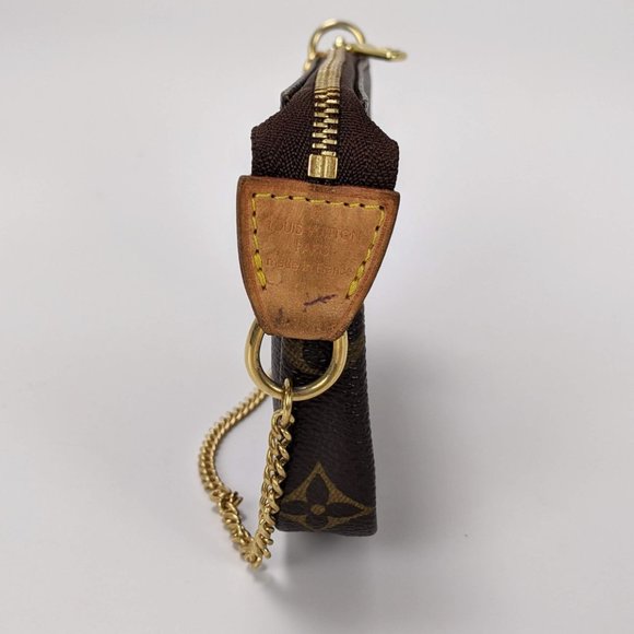 SOLD Louis Vuitton Monogram Pochette Accessoires - Picture 4 of 8